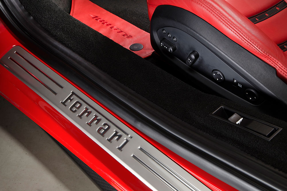 Bộ ảnh quảng cáo thương hiệu xe Ferrari