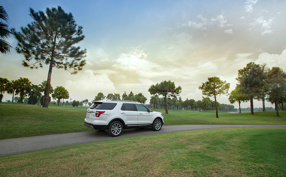 Dịch vụ Chụp Ảnh Quảng Cáo Ô Tô Ford Việt Nam